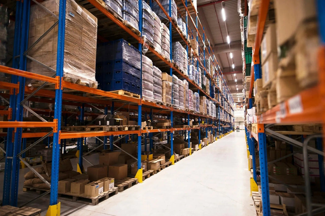 Why-Choose-Pallet-Packaging-A-New-Wholesale-Option-for-Growing-Brands The Pack Stock EU